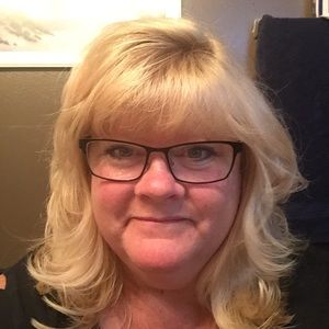 Meet your Posher, Rayna